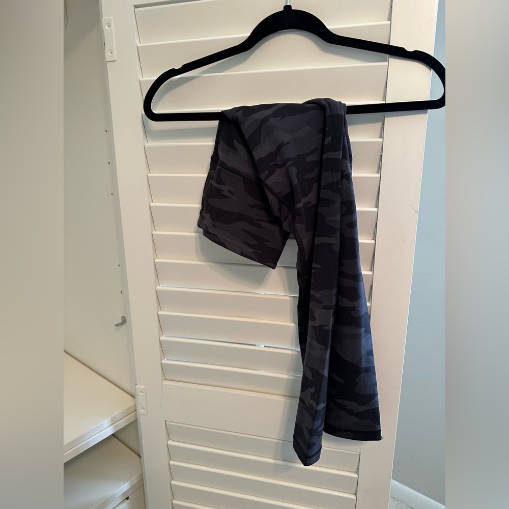 Athleta Elation 7/8 Tight Leggings S